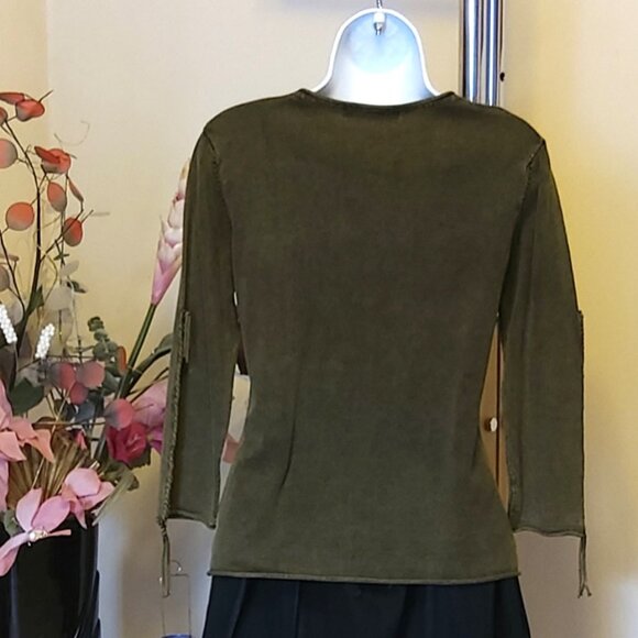 NWT Women’s Olive Green Lightweight 3/4 Sleeve Cardigan Pullover Sweater - Picture 5 of 5